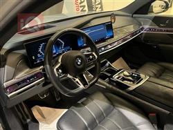 بي ام دبليو الفئة 7